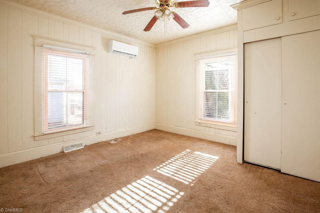 909 Mill Avenue High Point, NC 27260 - Photo 5 of 15