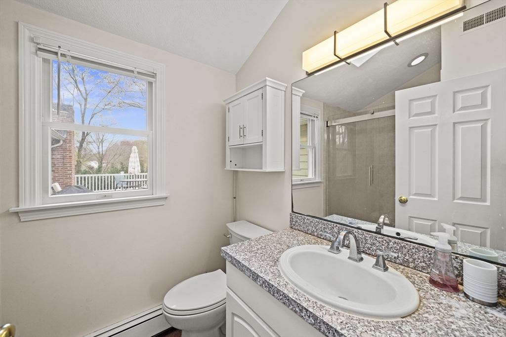 10 Newhall Road Lynnfield, MA 01940 - Photo 17 of 25 Gallery Image 17