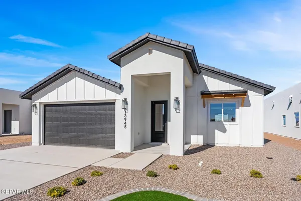 $319,950 | 624 Paseo Del Agua Street, Horizon City, TX 79928