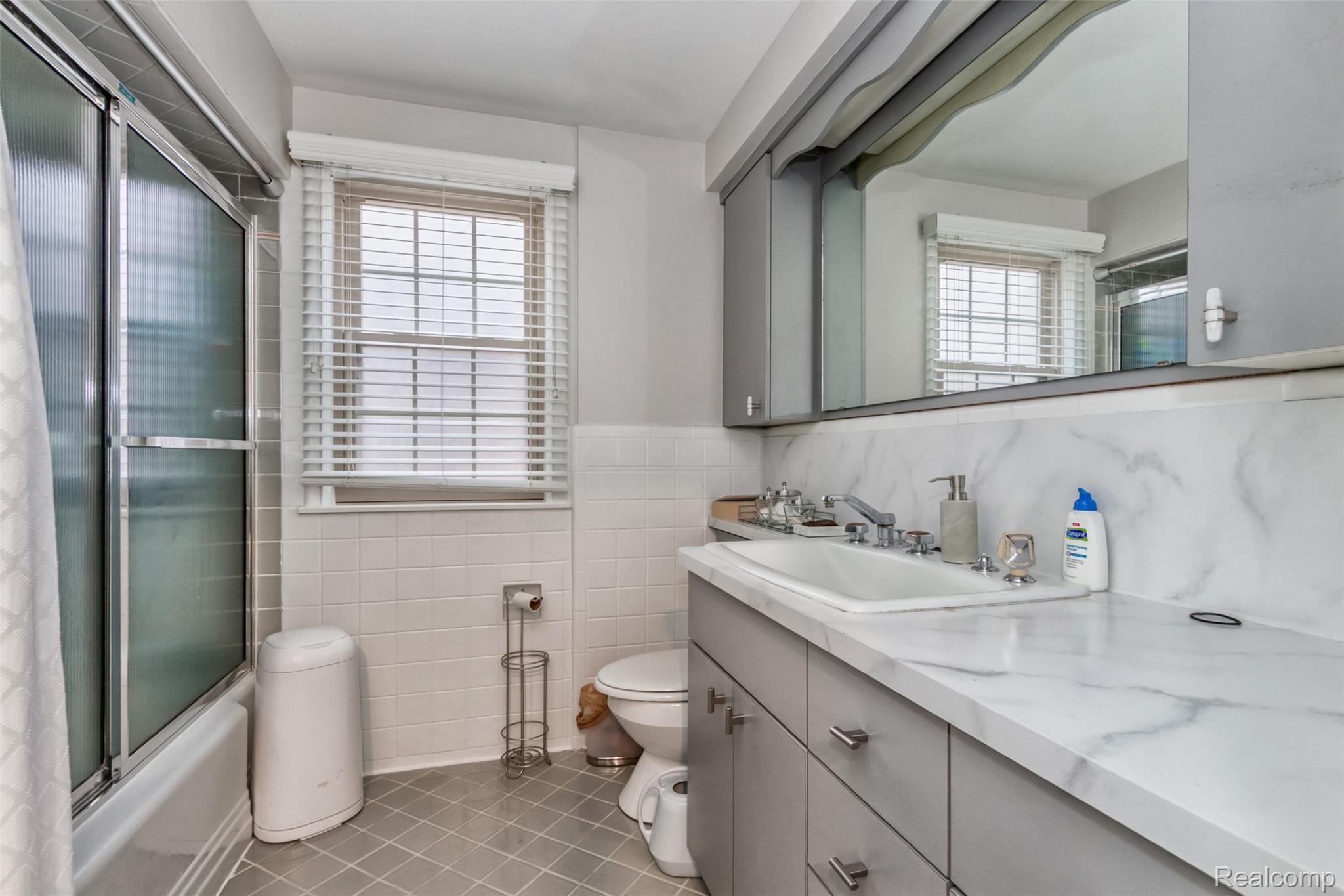 3456 Eastham Road Dearborn, MI 48120 - Photo 23 of 32 23.jpg