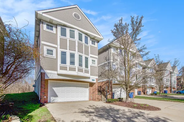 $3,000 | 1740 South Maple Road, Ann Arbor, MI 48103