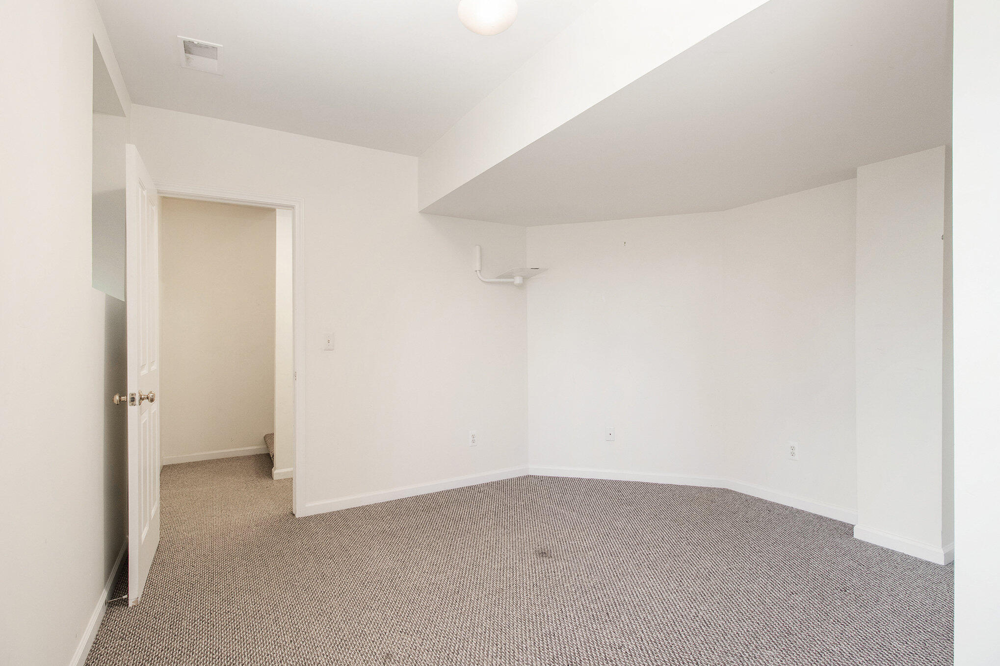 1740 South Maple Road Ann Arbor, MI 48103 - Photo 24 of 35 022_img_2218