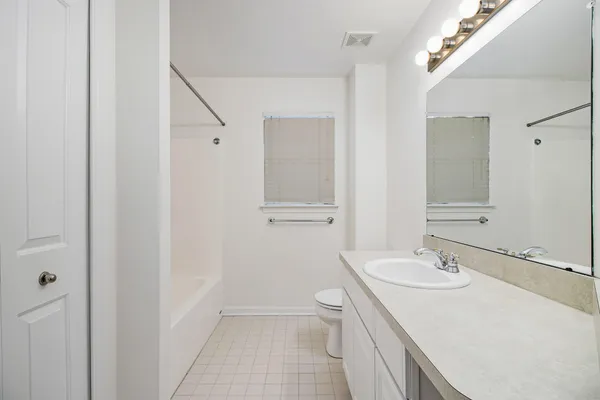 $3,000 | 1740 South Maple Road, Ann Arbor, MI 48103