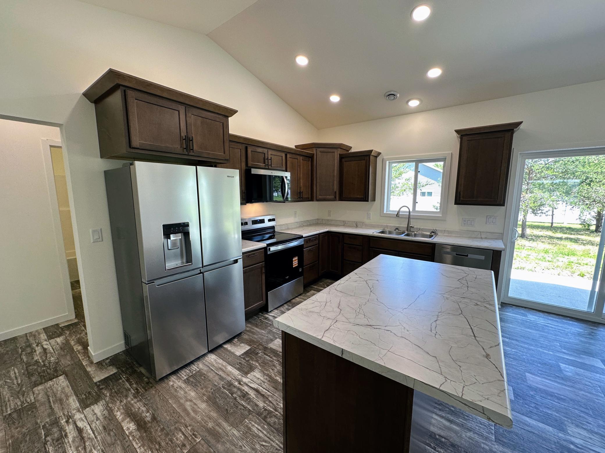 702 11th Street Northwest Perham, MN 56573 - Photo 13 of 22
