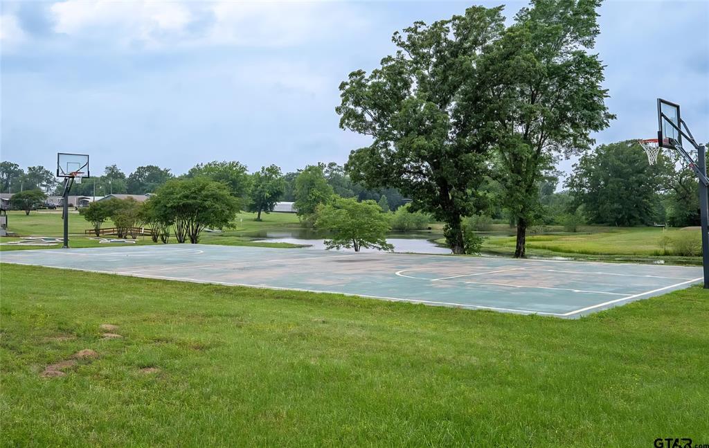 405 Broken Bow Quitman, TX 75783 - Photo 25 of 33 Basketball court