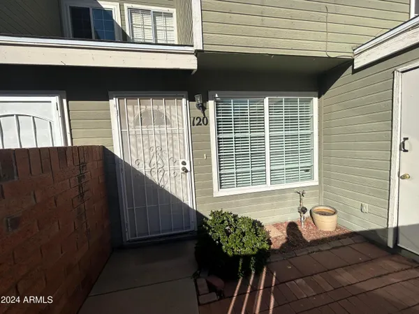 $1,450 | 2301 East University Drive, Unit 120, Mesa, AZ 85213