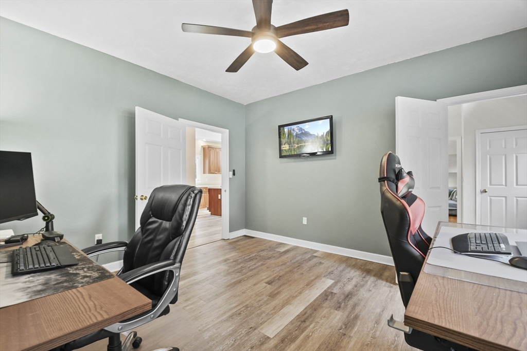 11 Quabbin Path Sutton, MA 01590 - Photo 22 of 40 Gallery Image 22