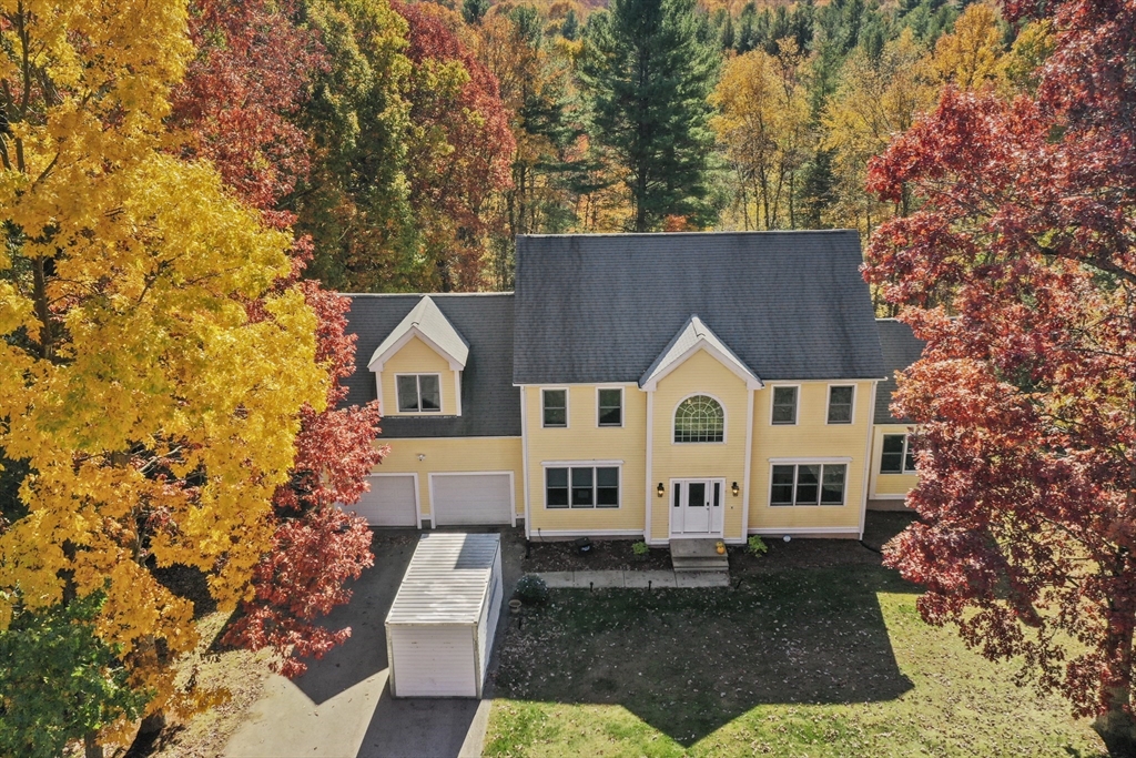 11 Quabbin Path Sutton, MA 01590 - Photo 3 of 40 Gallery Image 3