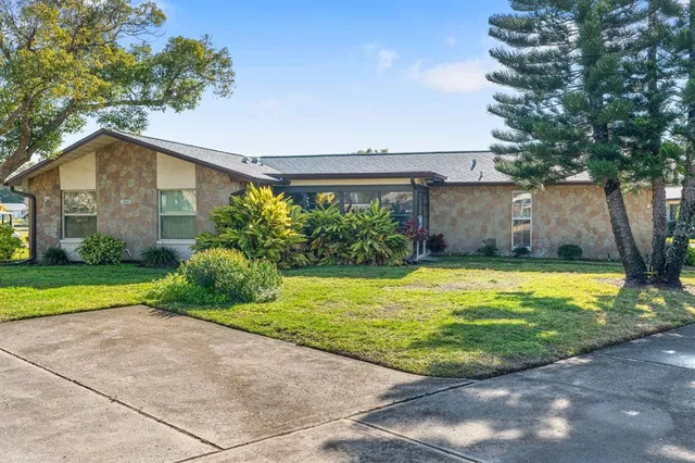 $185,000 | 2850 Highlands Boulevard, Unit A, Palm Harbor, FL 34684