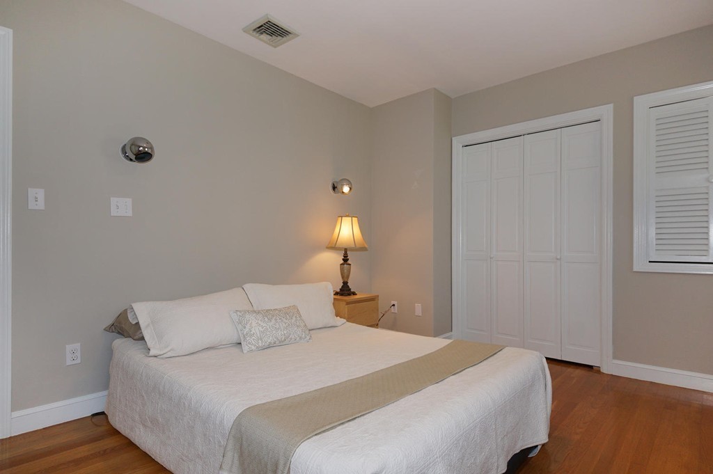 49 Amherst Road Belmont, MA 02478 - Photo 8 of 28