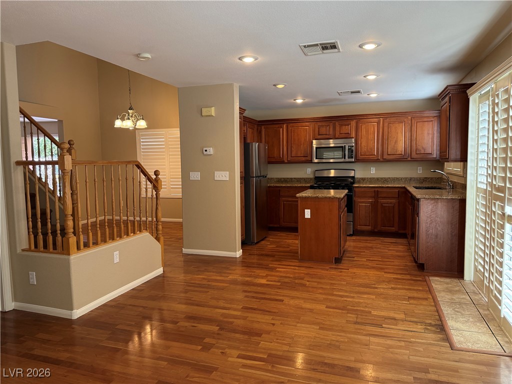 5679 Merced Street Las Vegas, NV 89148 - Photo 8 of 25