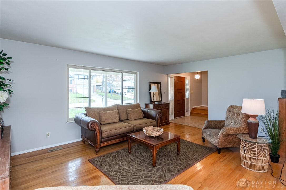 737 Silverleaf Drive Riverside, OH 45431 - Photo 6 of 53