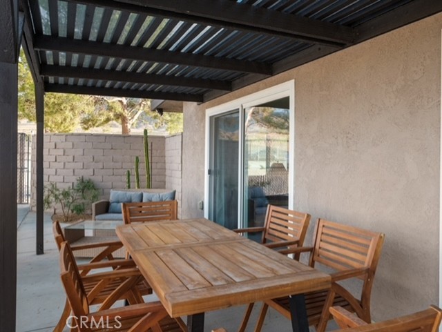 30280 Santa Rosa Road Lucerne Valley, CA 92356 - Photo 12 of 61 Covered patio