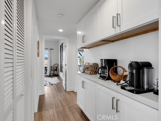 30280 Santa Rosa Road Lucerne Valley, CA 92356 - Photo 35 of 61 Hallway laundry, storge and coffee bar