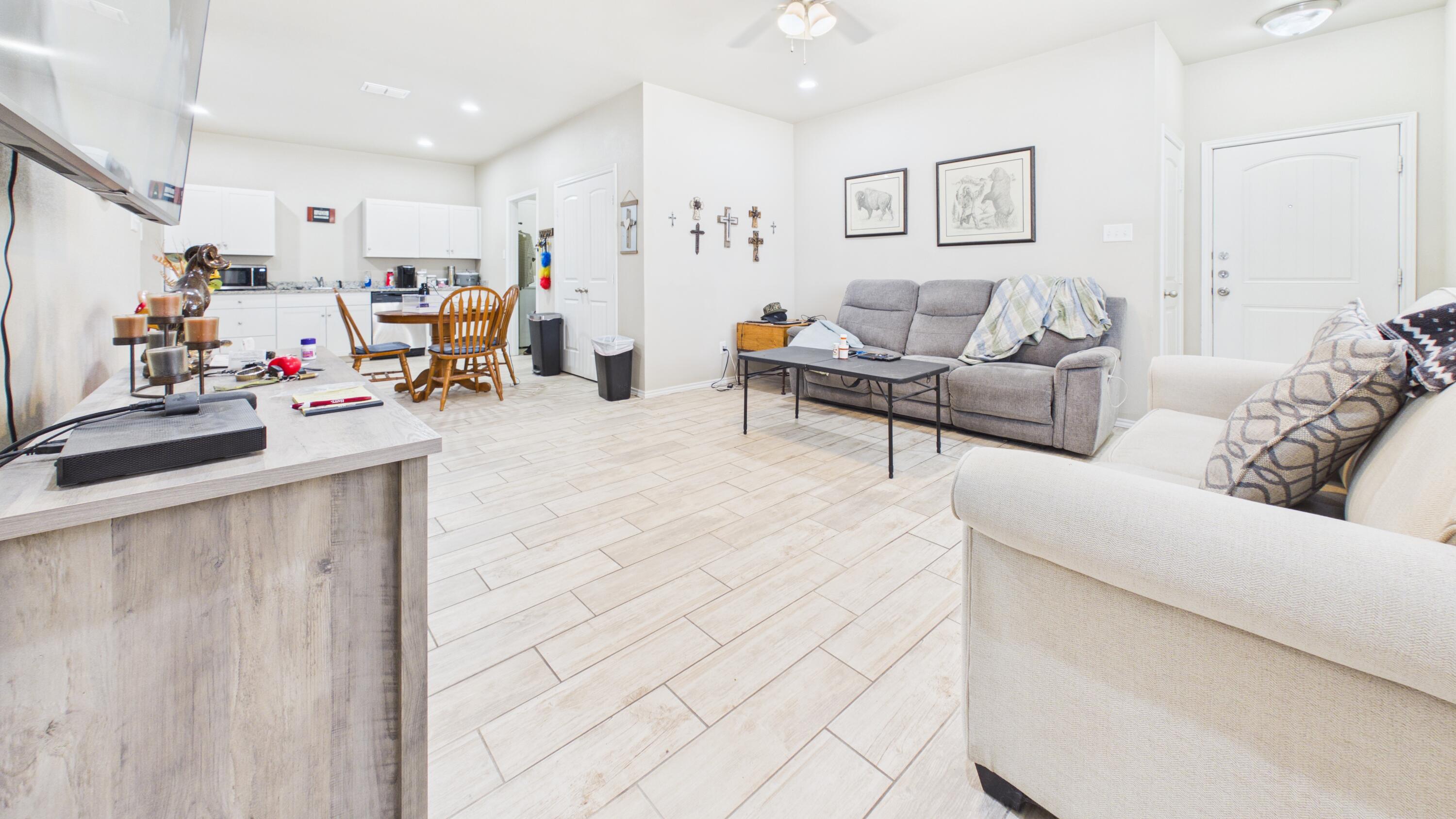 9801 Uvalde Avenue Lubbock, TX 79423 - Photo 11 of 76 CAM06379G6-PR0022-STILL010