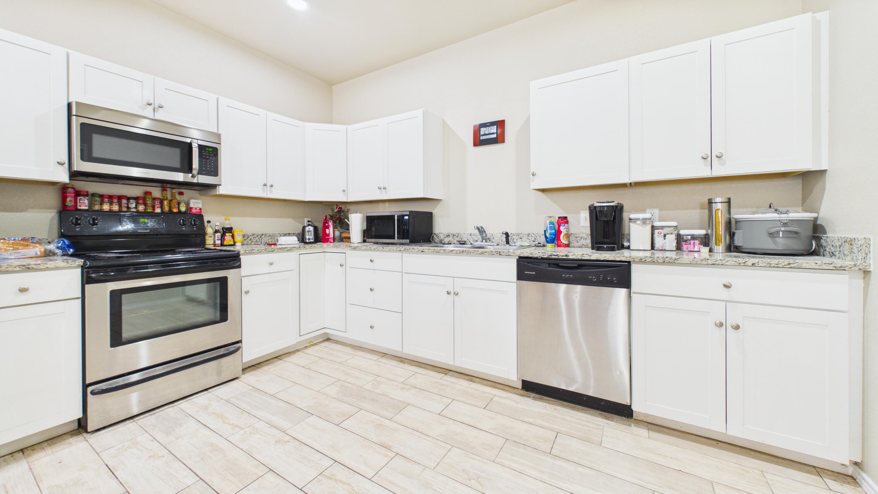 9801 Uvalde Avenue Lubbock, TX 79423 - Photo 15 of 76 CAM06379G6-PR0022-STILL014