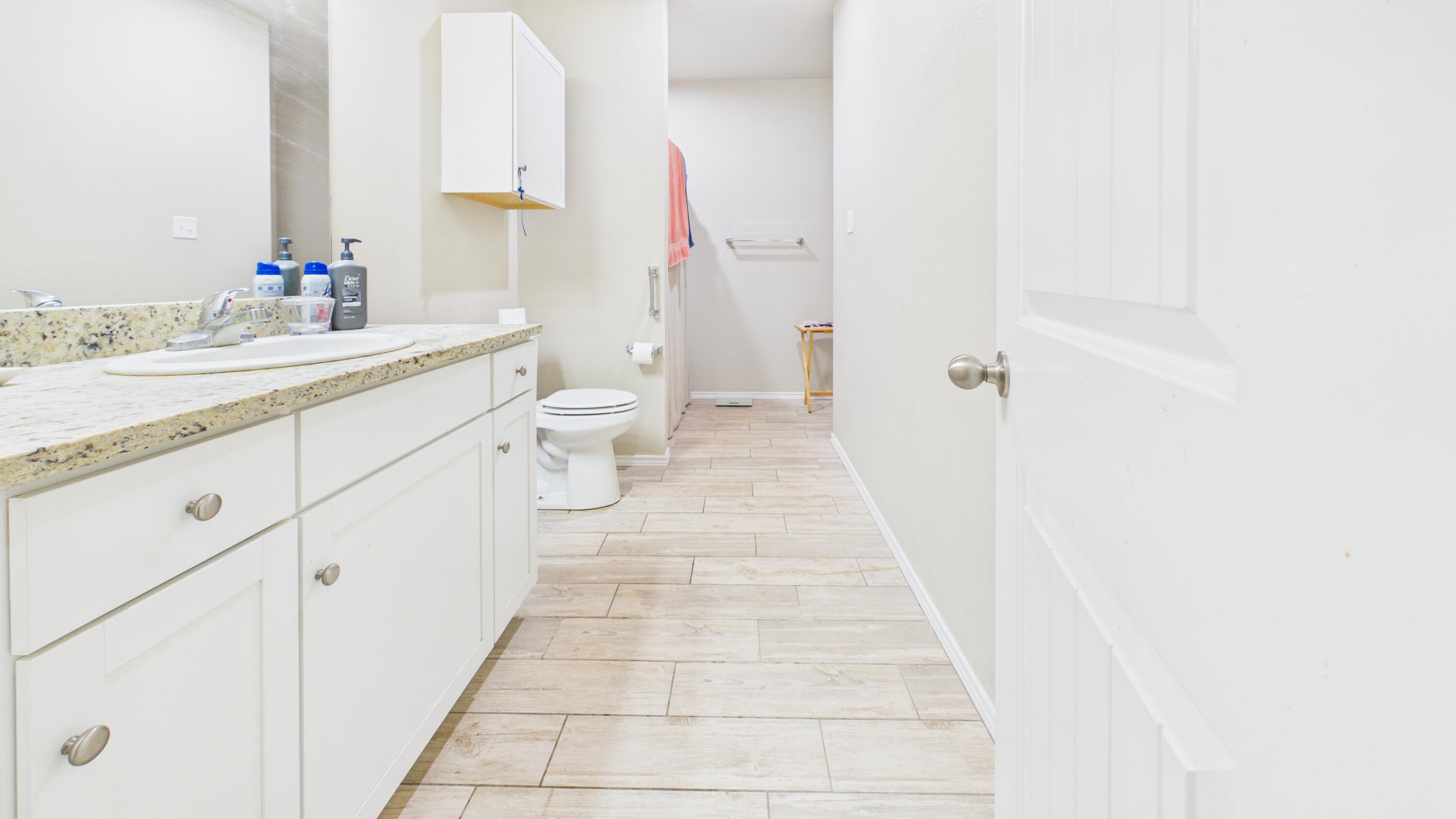 9801 Uvalde Avenue Lubbock, TX 79423 - Photo 20 of 76 CAM06379G6-PR0022-STILL019