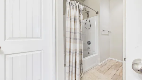 $377,250 | 9801 Uvalde Avenue, Lubbock, TX 79423