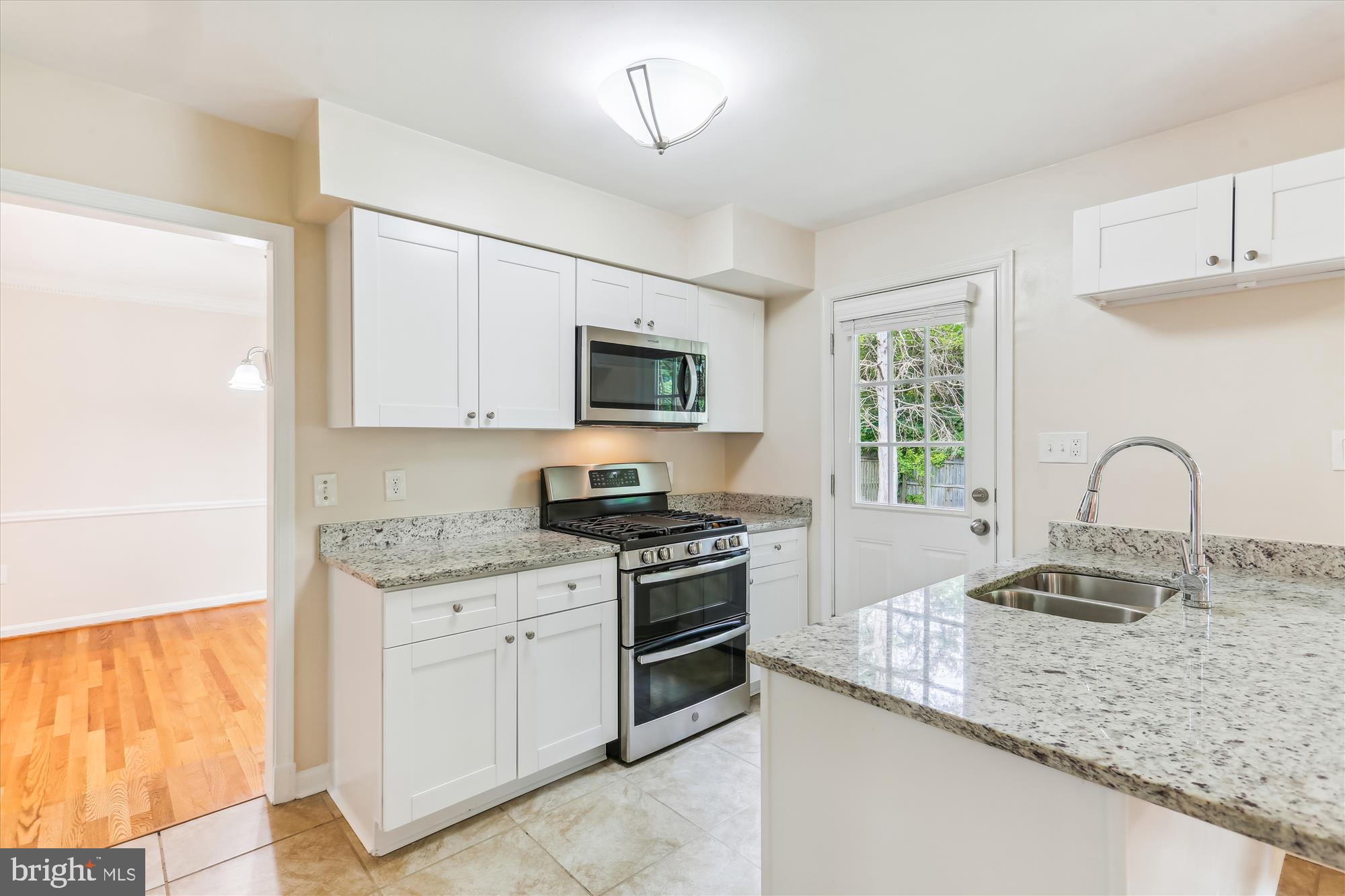 11805 Kemp Mill Road Silver Spring, MD 20902 - Photo 29 of 82 Kitchen