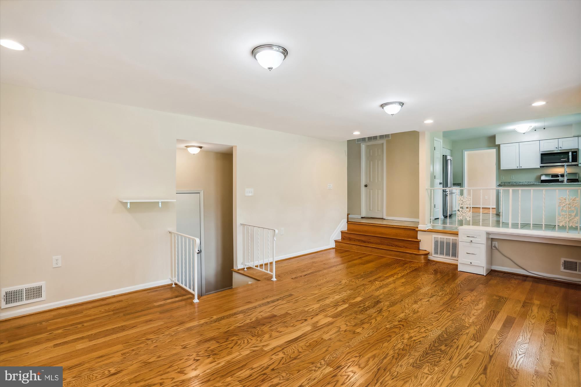 11805 Kemp Mill Road Silver Spring, MD 20902 - Photo 37 of 82 FamilyRoom