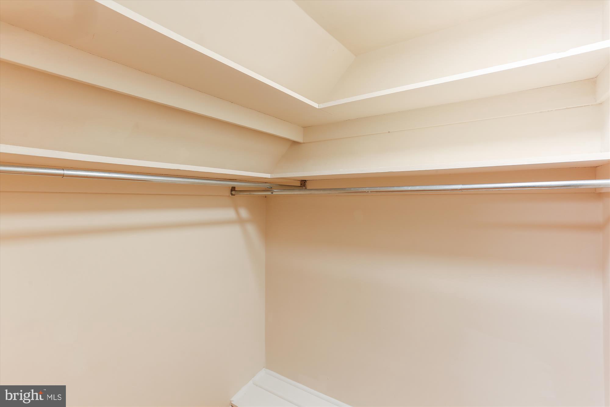 11805 Kemp Mill Road Silver Spring, MD 20902 - Photo 57 of 82 Walk In Closet