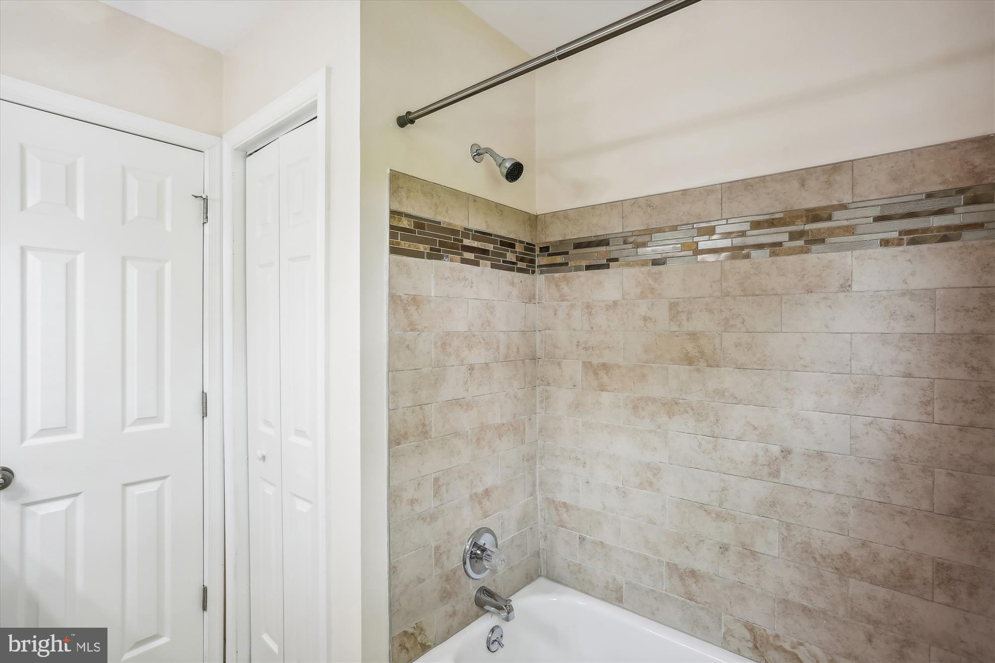 11805 Kemp Mill Road Silver Spring, MD 20902 - Photo 60 of 82 Hall Bath