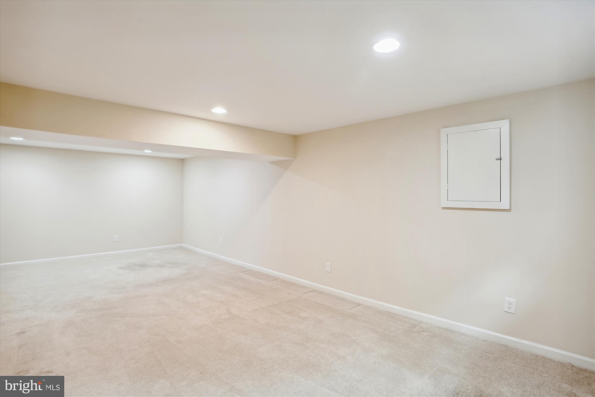 11805 Kemp Mill Road Silver Spring, MD 20902 - Photo 62 of 82 Recreation Room