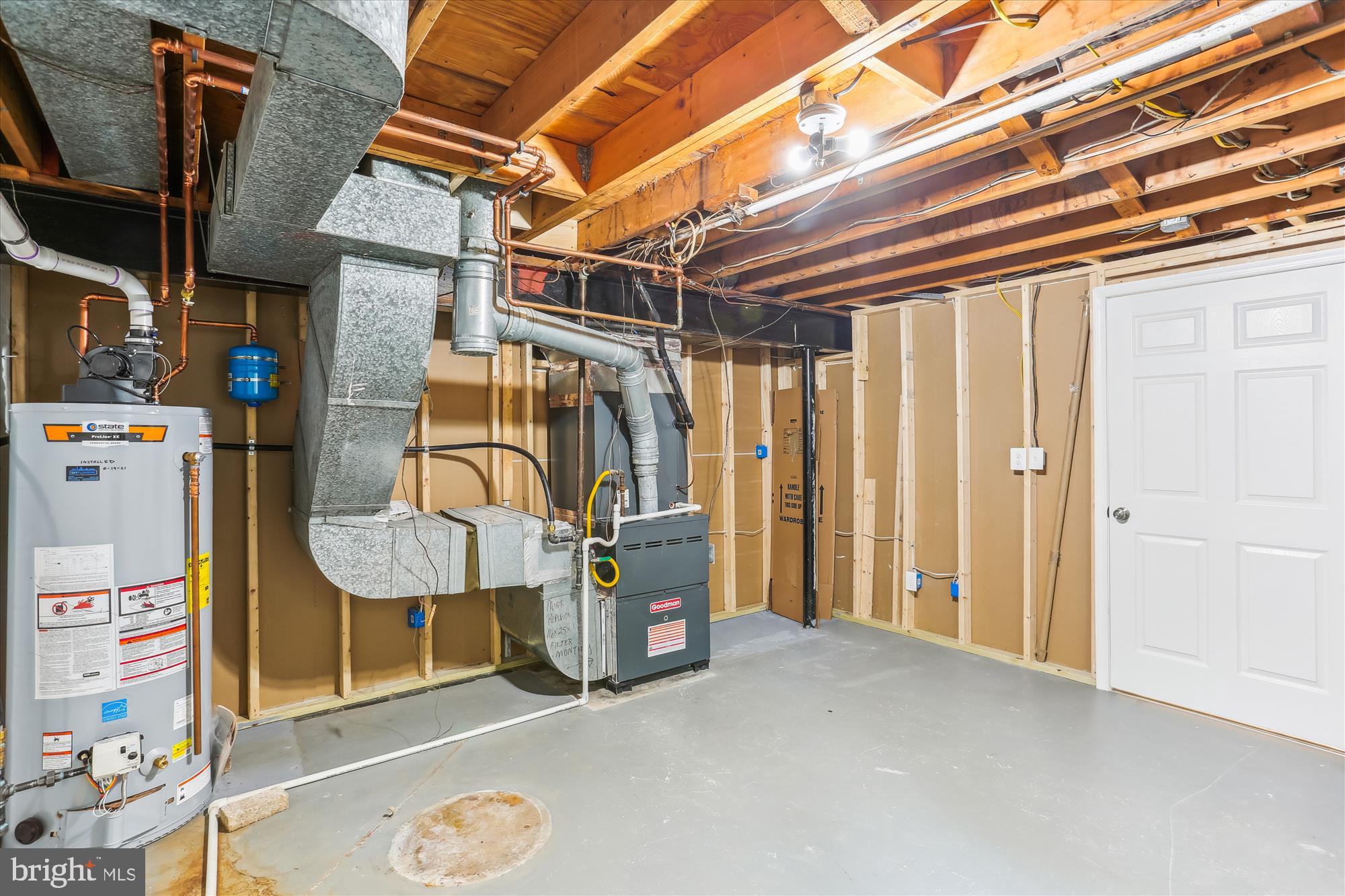 11805 Kemp Mill Road Silver Spring, MD 20902 - Photo 69 of 82 Laundry/ Utility