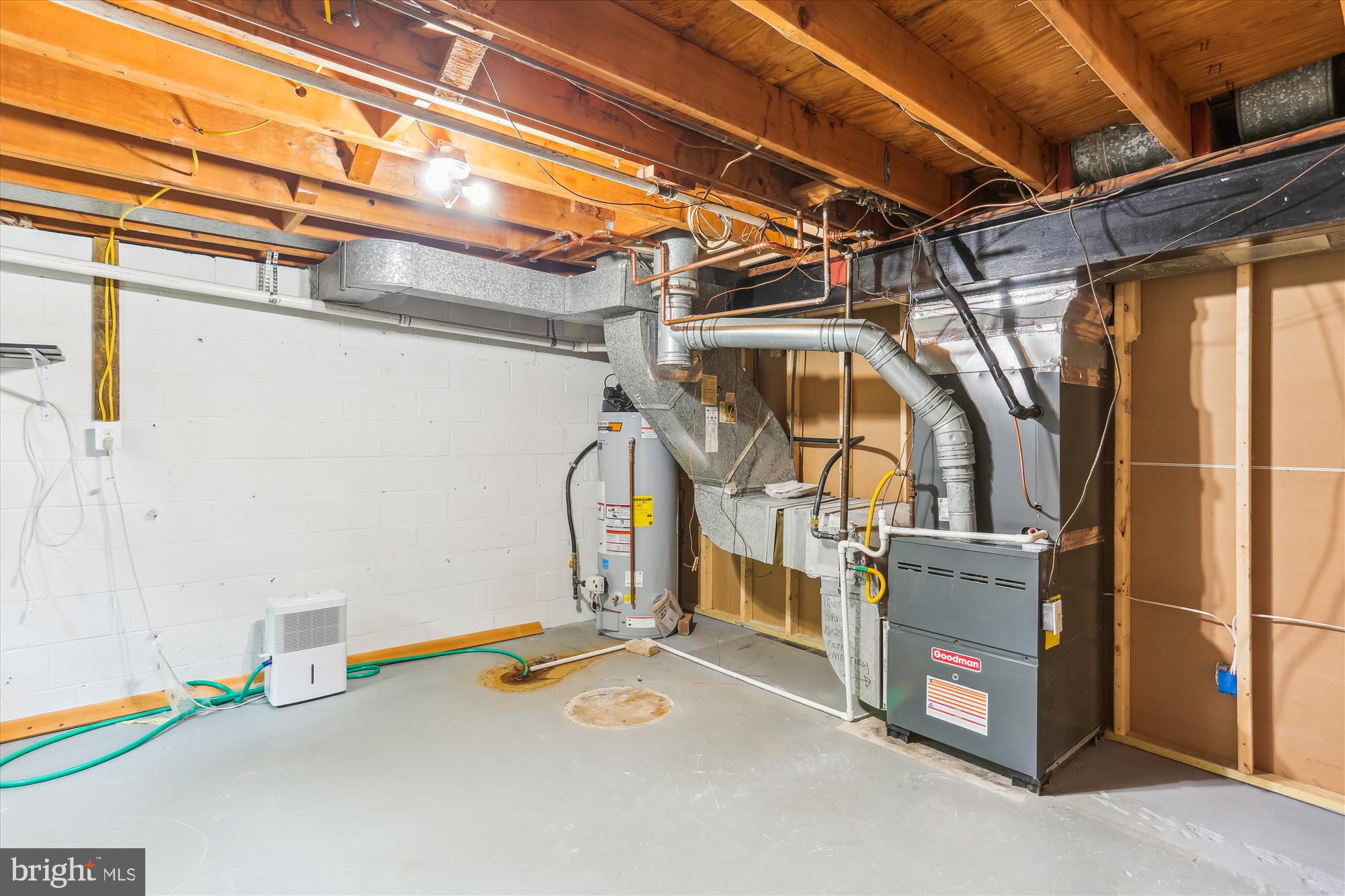 11805 Kemp Mill Road Silver Spring, MD 20902 - Photo 70 of 82 Laundry/ Utility