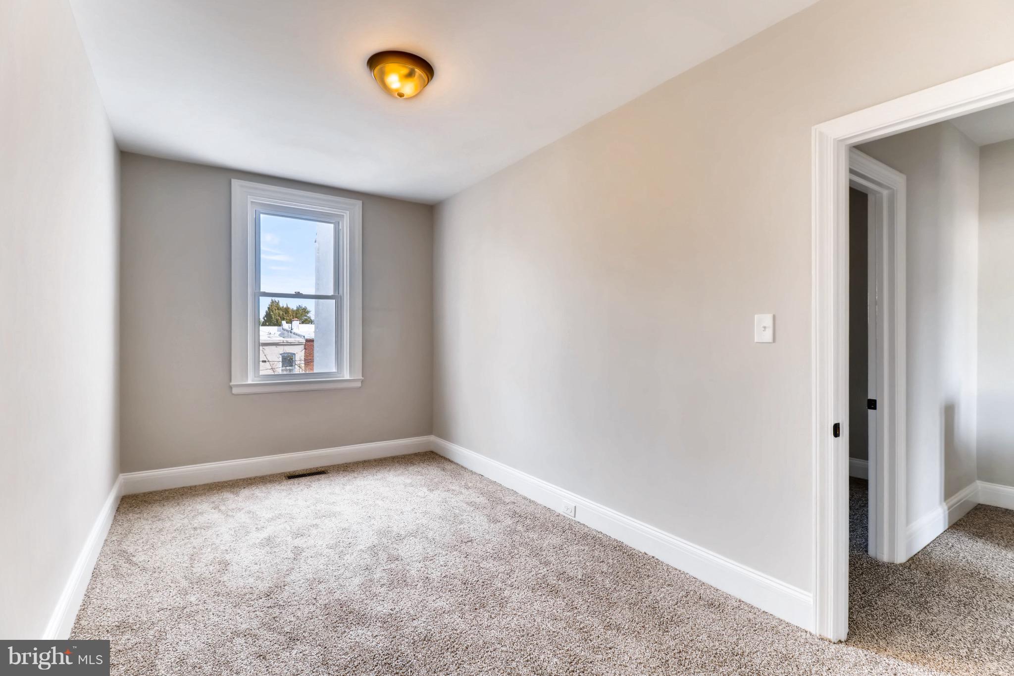 3635 Elkader Road Baltimore, MD 21218 - Photo 14 of 28