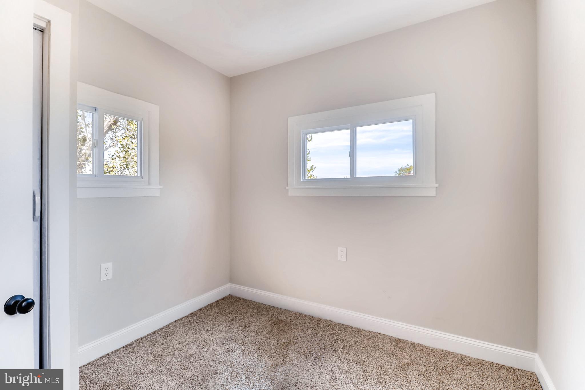 3635 Elkader Road Baltimore, MD 21218 - Photo 16 of 28