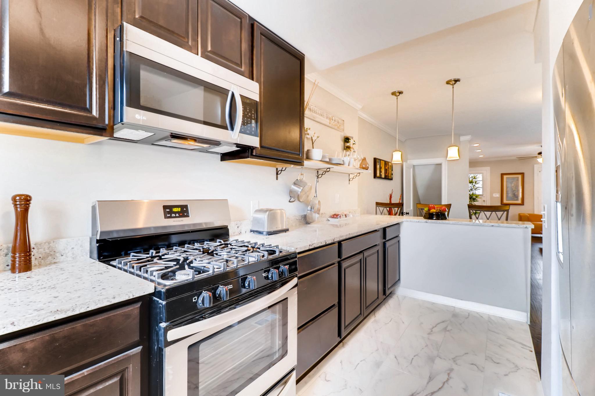 3635 Elkader Road Baltimore, MD 21218 - Photo 5 of 28