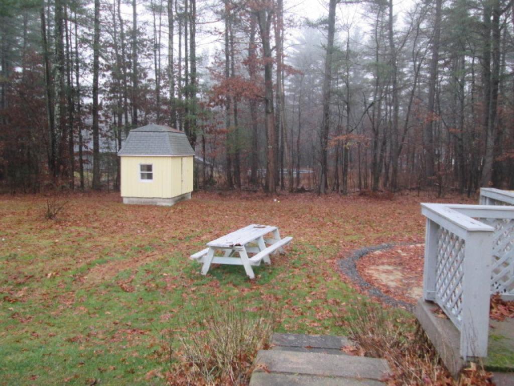 6 Homestead Road Pelham, NH 03076 - Photo 11 of 12