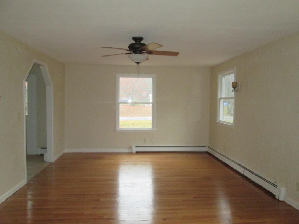 6 Homestead Road Pelham, NH 03076 - Photo 6 of 12