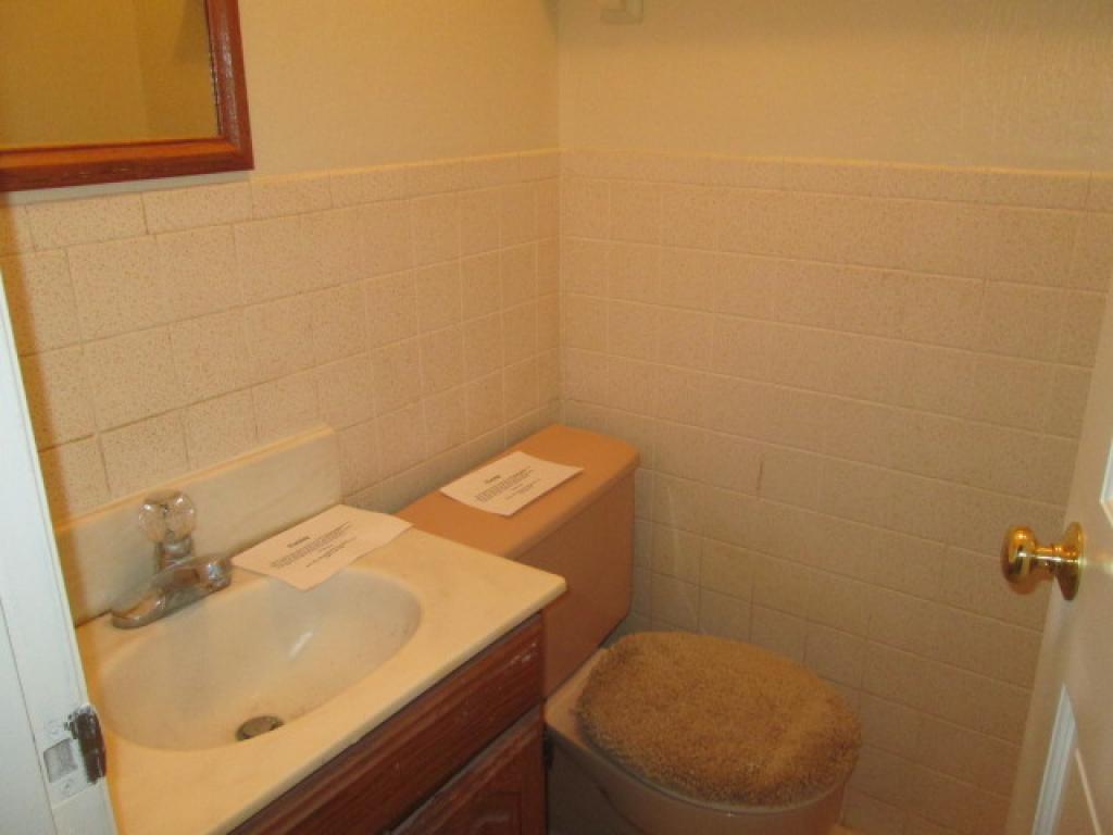6 Homestead Road Pelham, NH 03076 - Photo 10 of 12