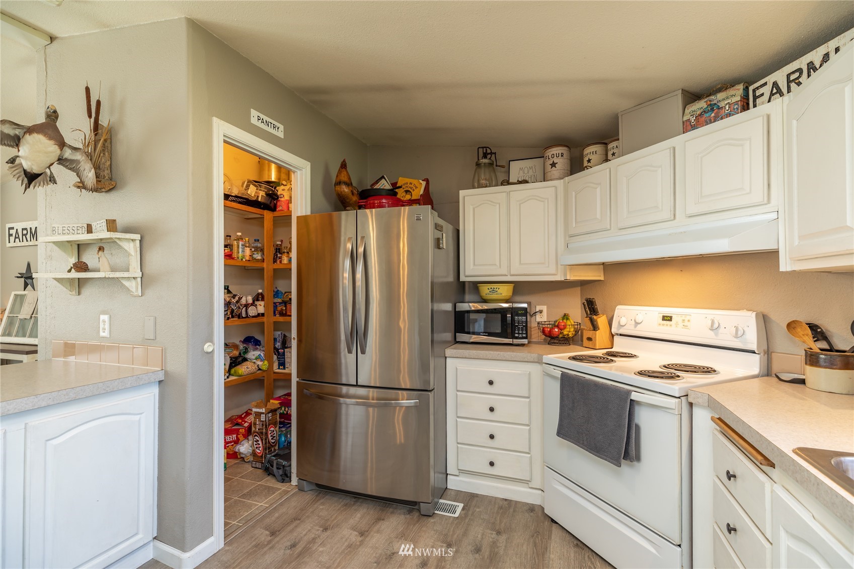 57 Alvarado Road Tonasket, WA 98855 - Photo 12 of 39