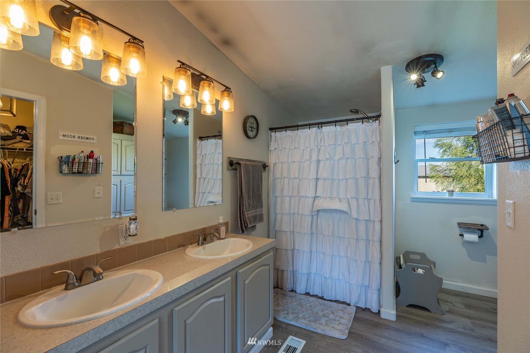 57 Alvarado Road Tonasket, WA 98855 - Photo 23 of 39