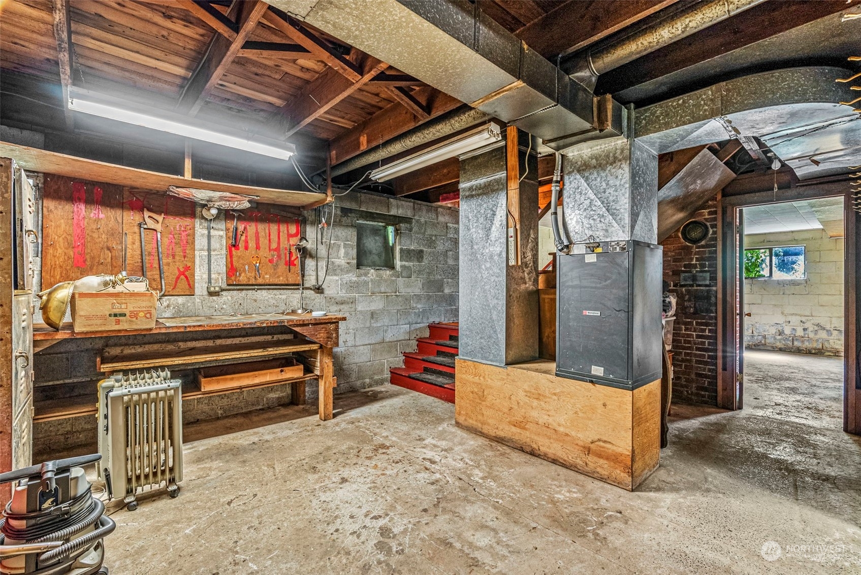 273 Middle Valley Road Skamokawa, WA 98647 - Photo 29 of 30 a view of a storage room