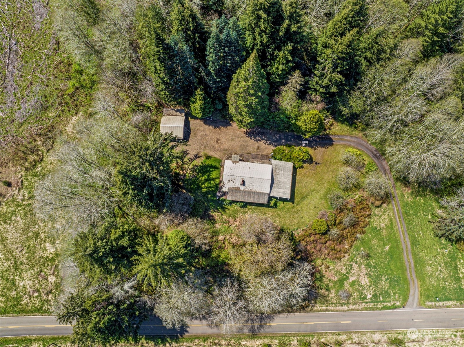 273 Middle Valley Road Skamokawa, WA 98647 - Photo 10 of 30 front view of a house with a yard