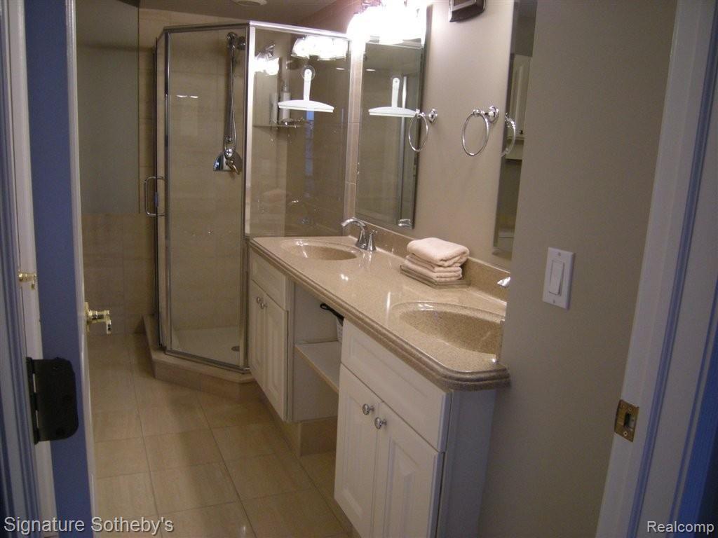 1650 Normandy Road Clawson, MI 48017 - Photo 12 of 21 Master Bath