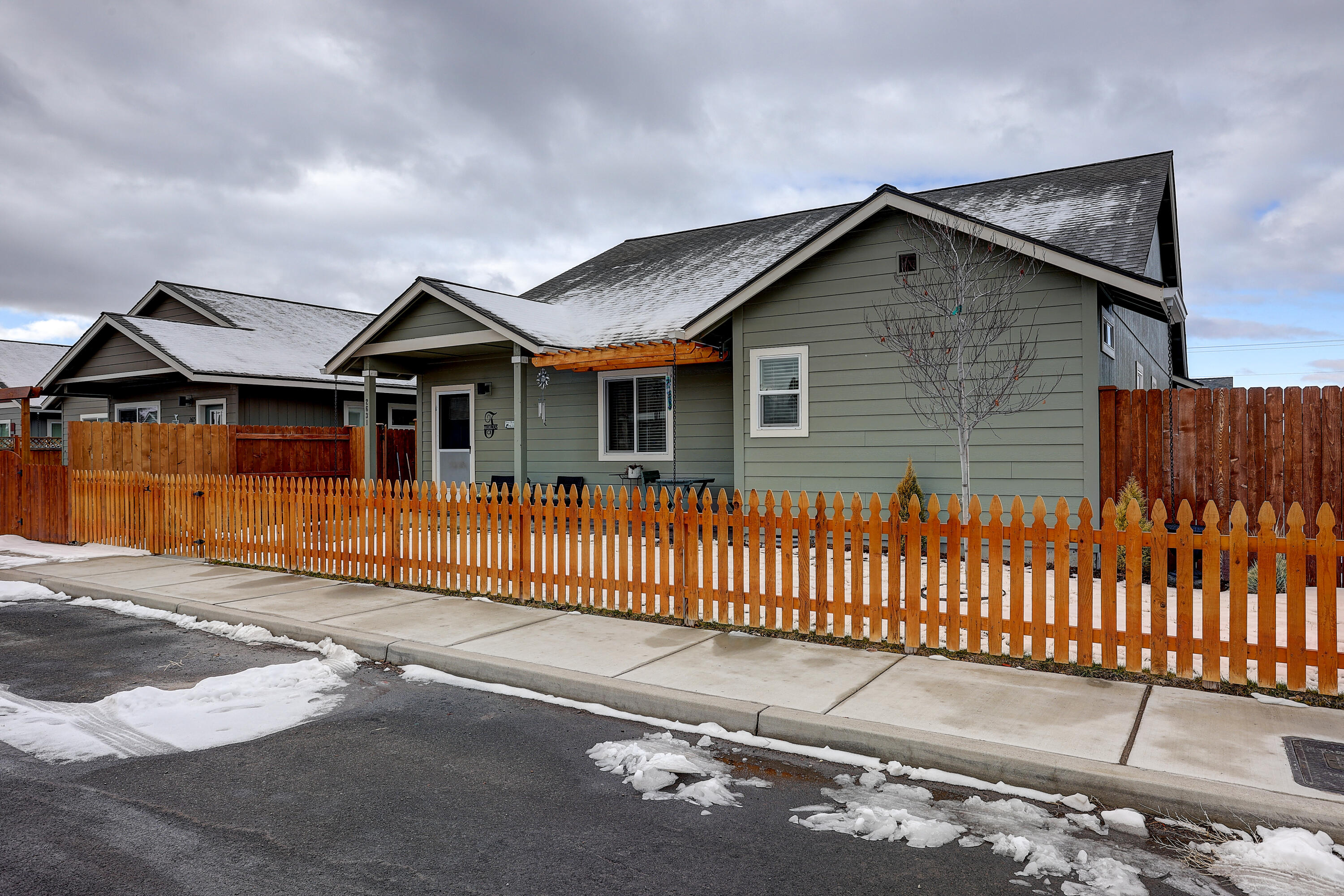 2631 Northeast Colleen Road Prineville, OR 97754 - Photo 2 of 31 Fenced Yard