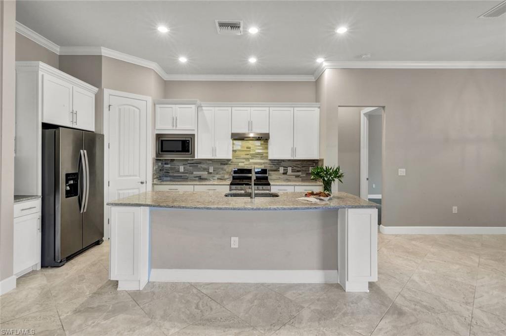 9350 Greyhawk Trail Naples, FL 34120 - Photo 11 of 40