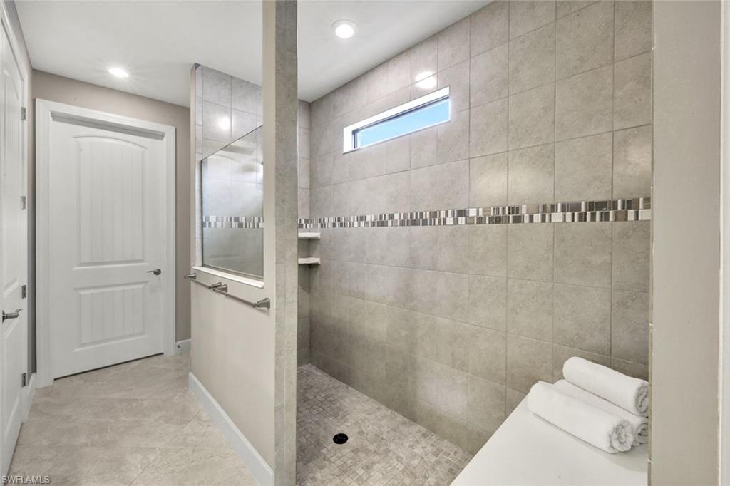 9350 Greyhawk Trail Naples, FL 34120 - Photo 15 of 40