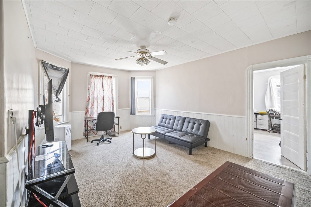82 Snell Street Fall River, MA 02721 - Photo 12 of 20