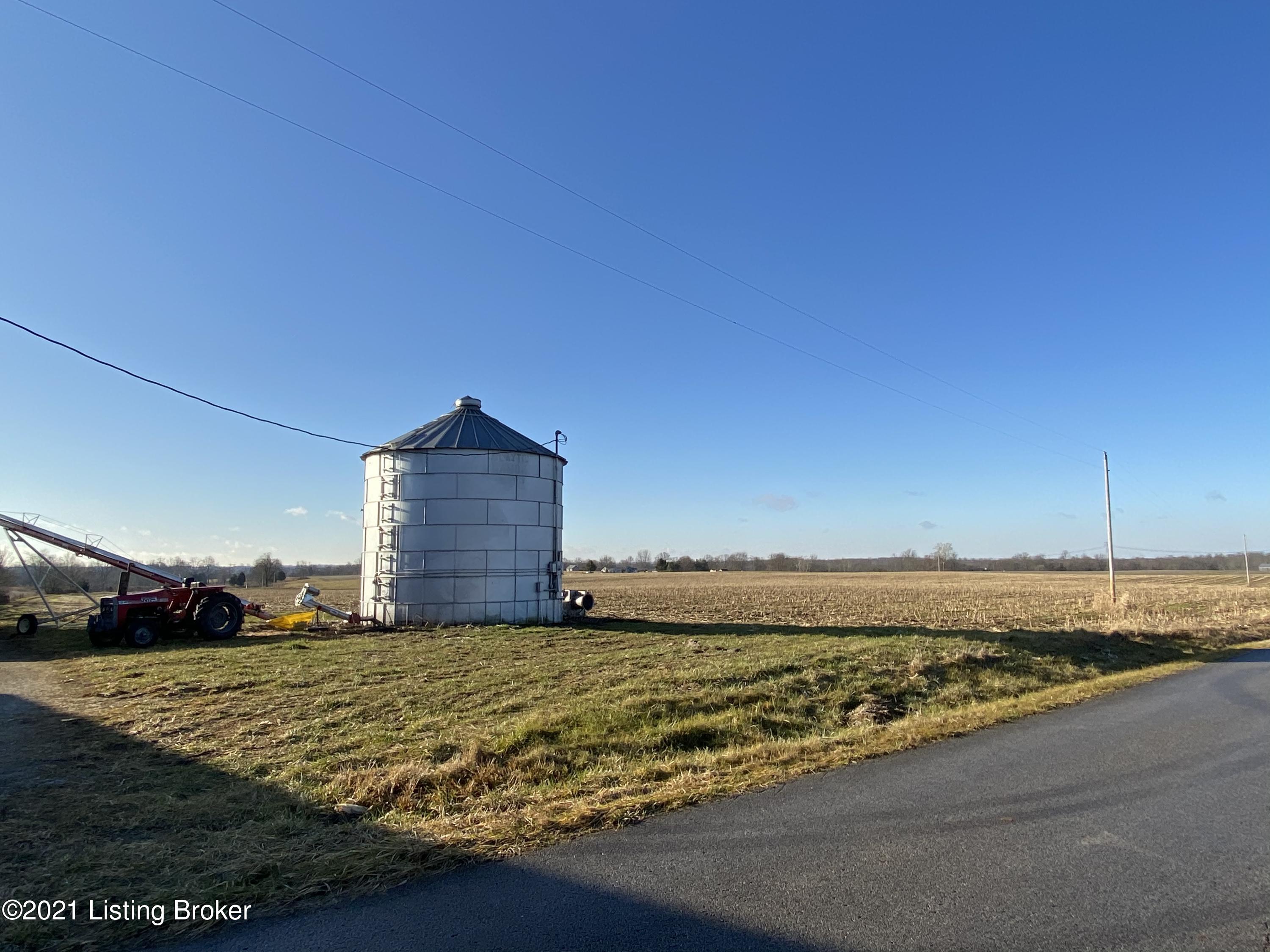 219 Joyce Ridge Road Milton, KY 40045 - Photo 7 of 29 B1950914-9918-45A1-844E-8B449FC3ED2F