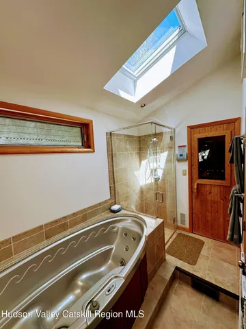 $3,800 | 238 Kelly Road, New Lebanon, NY 12060