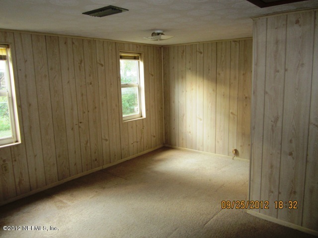 6045 Anderson Road Jacksonville, FL 32244 - Photo 9 of 12 IMG_1119
