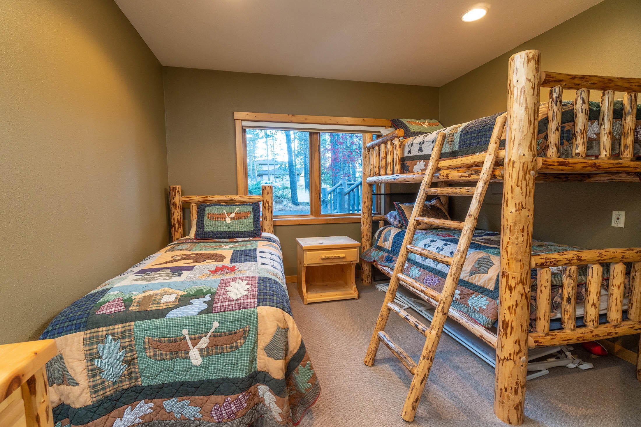 27 Oregon Loop Sunriver, OR 97707 - Photo 21 of 32 27 Oregon Loop_0027 copy