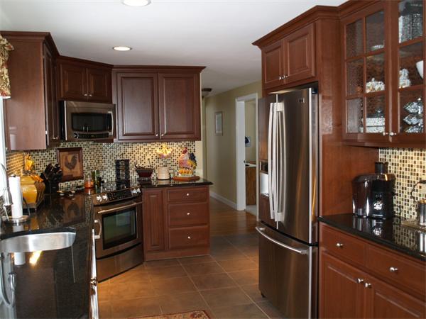 34 Montview Road Chelmsford, MA 01824 - Photo 3 of 19