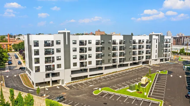 $3,342 | 5711 John F. Kennedy Boulevard, Unit 333, North Bergen, NJ 07047